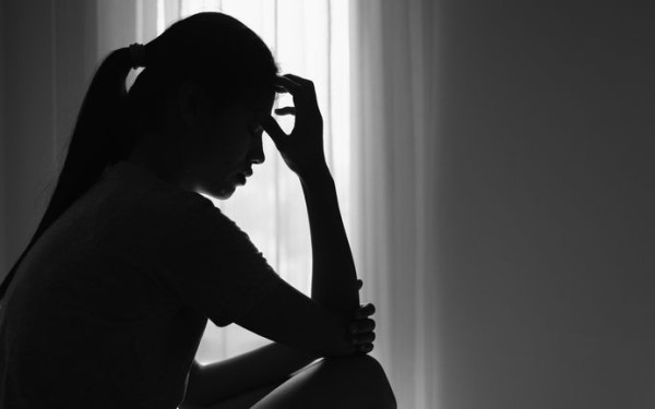 Βρετανία: Σύλληψη 8 ατόμων για διεθνές δίκτυο σεξουαλικής κακοποίησης γυναικών (βίντεο)