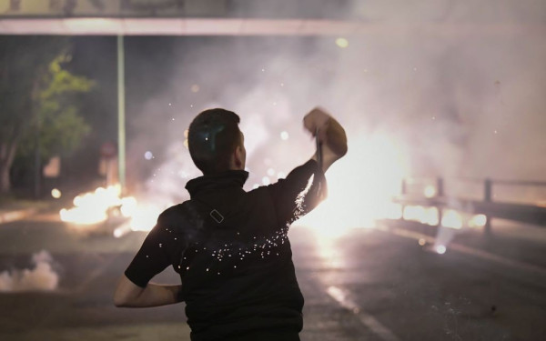 Συνελήφθη ένας 27χρονος για ρίψη μολότοφ στον Νέο Κόσμο στην Αθήνα