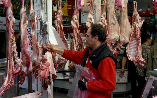 Κτηνοτρόφοι: «Να μην ενταχθούν τα αμνοερίφια στο Καλάθι του Πάσχα»