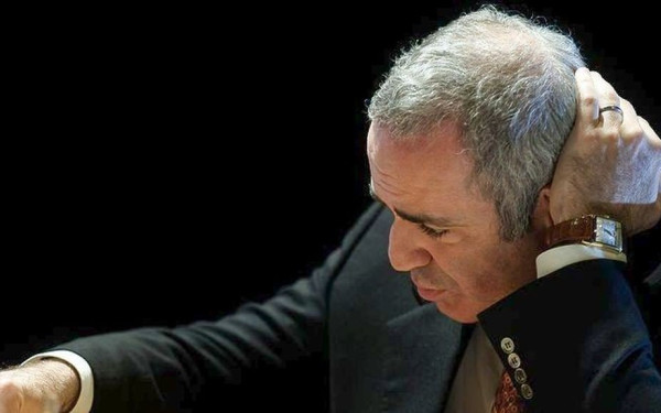 Ρωσία: Στον κατάλογο των «τρομοκρατών και εξτρεμιστών» ο πρώην παγκόσμιος πρωταθλητής σκακιού Γκάρι Κασπάροφ