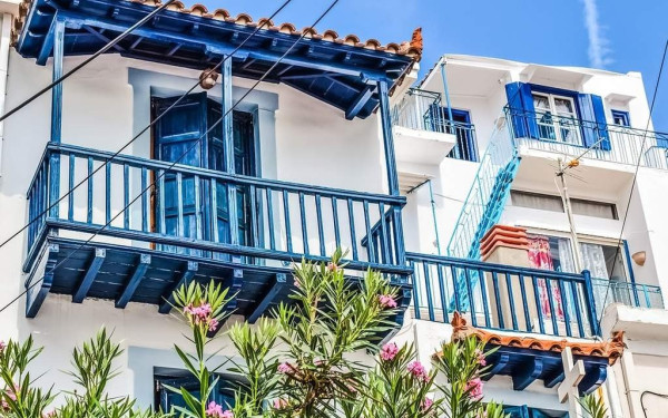 Πέντε ιδανικοί ρομαντικοί ελληνικοί προορισμοί για τους Ιταλούς