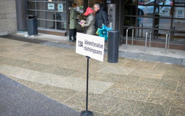 Το κυβερνών κόμμα διατηρεί την πρωτιά του στη Φιλανδία 