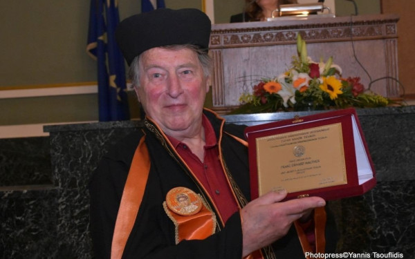 Επίτιμος διδάκτορας του ΑΠΘ ο Franz Erhard Walther, "ο εικαστικός επίγονος του Αριστοτέλη"