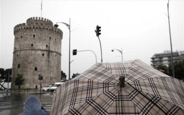 Καιρός: Φθινοπωρινό σκηνικό τις επόμενες ημέρες - «Βουτιά» της θερμοκρασίας μέχρι και 8 βαθμούς, βροχές και καταιγίδες (βίντεο)