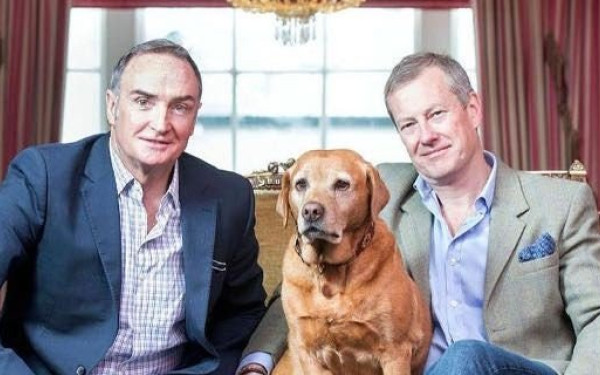 O πρώτος ομόφυλος γάμος στην ιστορία του Μπάκιγχαμ