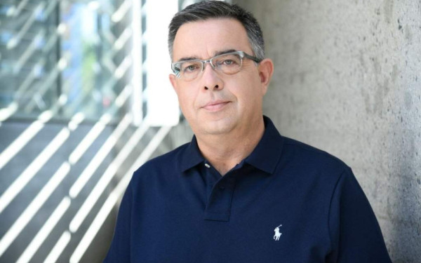 Γαλαμάτης: Διαφάνεια στην ιδιοκτησία, στην κρατική διαφήμιση και προάσπιση του δημοσιογραφικού επαγγέλματος