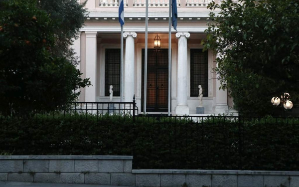 Το Προεδρικό Μέγαρο θα φωταγωγηθεί απόψε στα εθνικά χρώματα της Ουκρανίας