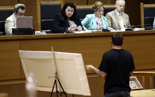 Δίκη Χ.Α.: Ο Θ. Τζόρβας δεν είδε ούτε τον Ρουπακιά στον τόπο του εγκλήματος 