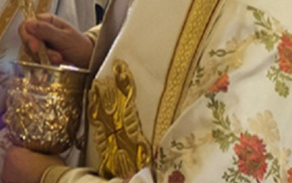  Έγκλημα βλέπουν μητέρα και αδελφός του Αρχιμανδρίτη στην Κυψέλη: “Τον σκότωσαν και τον έβαλαν σε αυτή τη θέση”