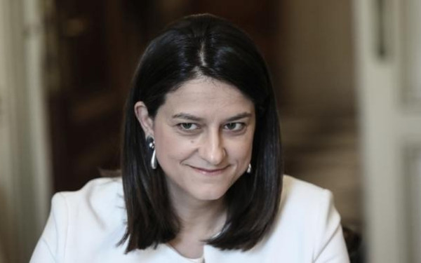 Νέες προσλήψεις εκπαιδευτικών προανήγγειλε η Ν. Κεραμέως από τα Ιωάννινα