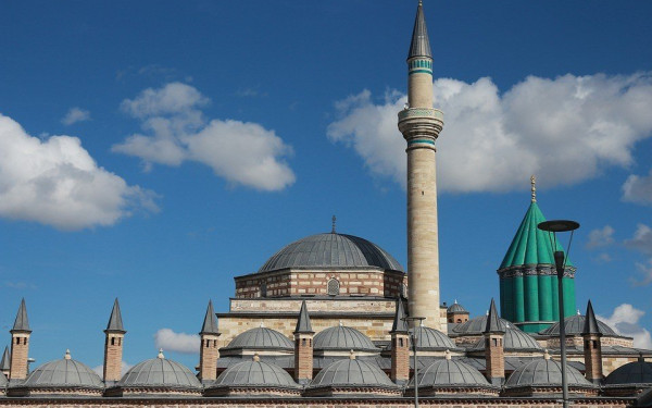 Αφγανιστάν: Οι δημόσιοι υπάλληλοι θα πρέπει να προσεύχονται πέντε φορές την ημέρα στο τέμενος ή θα αντιμετωπίζουν κυρώσεις