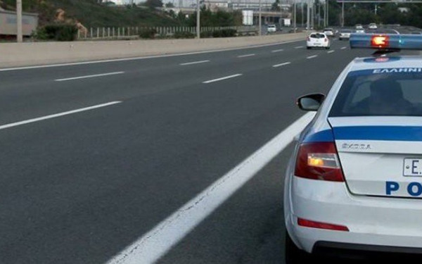 Δράμα: Σύλληψη διακινητή που μετέφερε παράνομα 16 μετανάστες