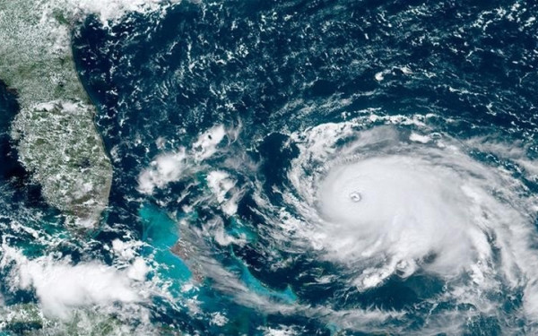 Η Disney στο πλευρό των πληγέντων του τυφώνα Ντόριαν  