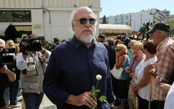 «Χορέψτε-χορέψτε» με τον Δ. Σαββόπουλο