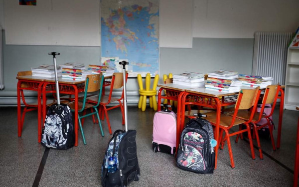 Αδιανόητο συμβάν στην Πάτρα: Μαθητής Α' Δημοτικού μοίρασε χάπια στους συμμαθητές του και κατέληξαν στο νοσοκομείο