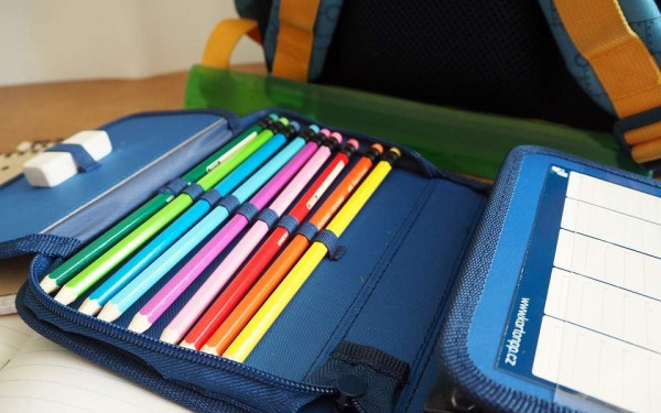 Έρχεται το «Καλάθι με τα Σχολικά είδη» - Ποια είδη θα περιλαμβάνει (βίντεο)