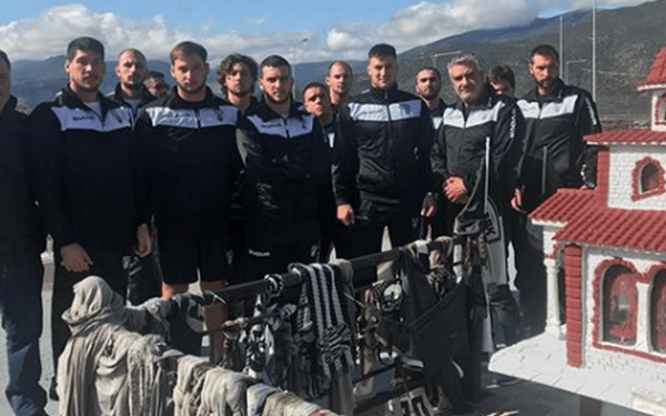 ΠΑΟΚ: Στο μνημείο των Τεμπών η ομάδα πόλο