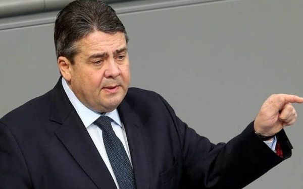 Γερμανία: Πρόωρες εκλογές και το τέλος του CDU «βλέπει» ο Ζίγκμαρ Γκάμπριελ