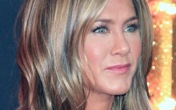 Η Τζένιφερ Άνιστον έχασε τουλάχιστον 13 κιλά πριν τα "Φιλαράκια"