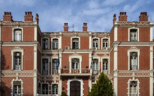 Δωρεά υγειονομικού υλικού από την ΠΕ Χαλκιδικής σε αστυνομία, πυροσβεστική, λιμενικό 