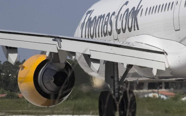 Από τον Thomas Cook και την Astra στον Μουζενίδη: Οι κολοσσοί του τουρισμού και των αιθέρων που προσγειώθηκαν… ανώμαλα