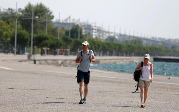 Καιρός: «Καμίνι» η χώρα την Πέμπτη και την Παρασκευή - Ως τους 38 βαθμούς η θερμοκρασία