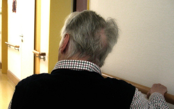 Χρειάστηκαν 27 χρόνια, αλλά εγκαινιάζεται το πρώτο οικοτροφείο για ασθενείς με άνοια