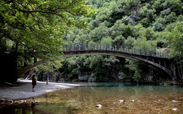 Νεκρές πέστροφες στον Βοϊδομάτη