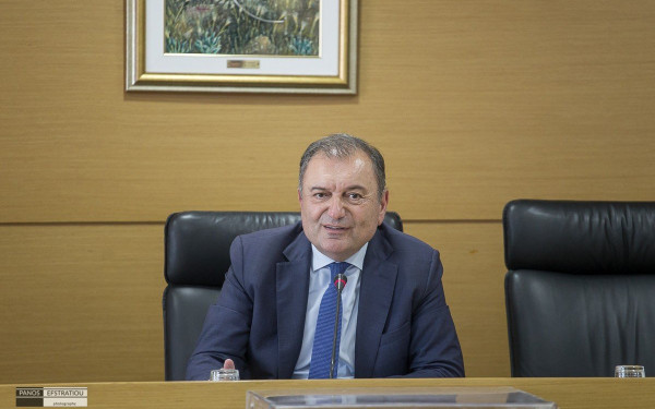 ΠΕΔΚΜ: Ομόφωνα στο πλευρό του εμπορικού κόσμου της Θεσσαλονίκης ΠΕΔΚΜ: Ομόφωνα στο πλευρό του εμπορικού κόσμου της Θεσσαλονίκης