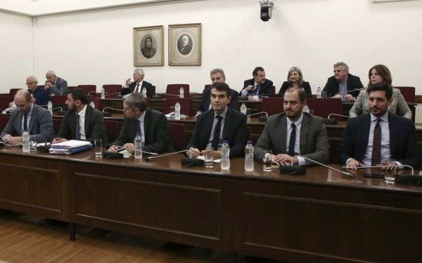 Υπόθεση Novartis: Πώς αίρεται η ασυλία των προστατευόμενων μαρτύρων