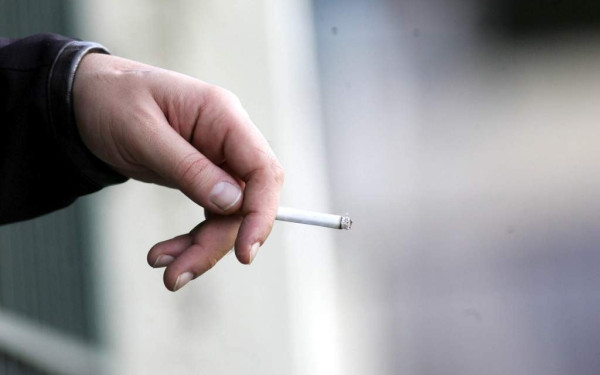 Βρετανία: Κάθε τσιγάρο κλέβει 20 λεπτά ζωής από τους καπνιστές, σύμφωνα με νέα μελέτη Βρετανία: Κάθε τσιγάρο κλέβει 20 λεπτά ζωής από τους καπνιστές, σύμφωνα με νέα μελέτη