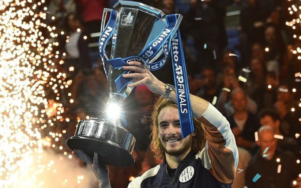 Τένις: Ιστορικός θρίαμβος του Τσιτσιπά στο Λονδίνο (videos)