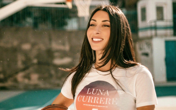 Ζωή Δημητράκου: Η ζωή είναι ωραία και μετά το μπάσκετ (photos)