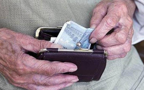 Ξεκινάει από τη Δευτέρα η πλατφόρμα για τους εργαζόμενους συνταξιούχους