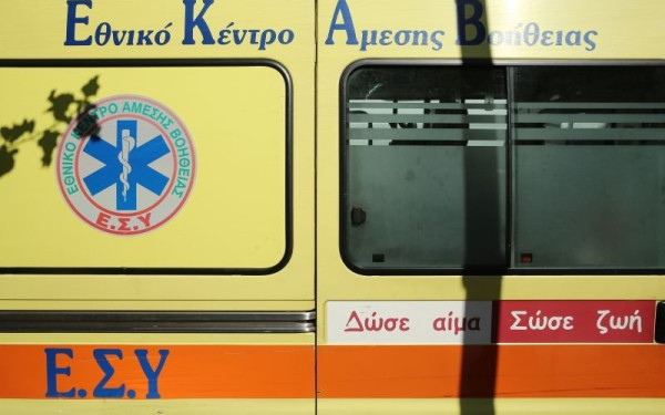 Παιδιά σε Αγκίστρι και Σύμη ακρωτηριάστηκαν και κάηκαν από βεγγαλικά (βίντεο)