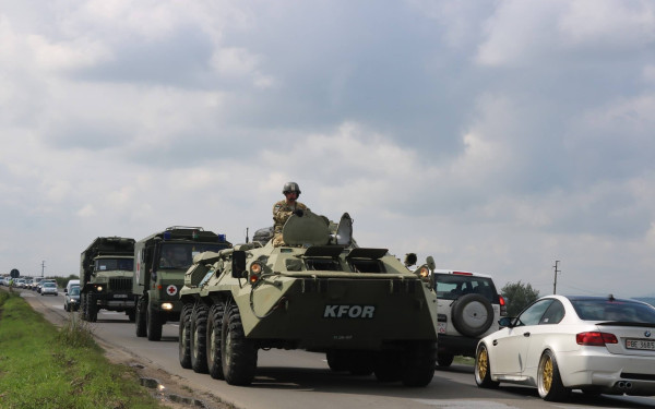 Ανάπτυξη επιπλέον δυνάμεων στο Κόσοβο ανακοίνωσε το ΝΑΤΟ