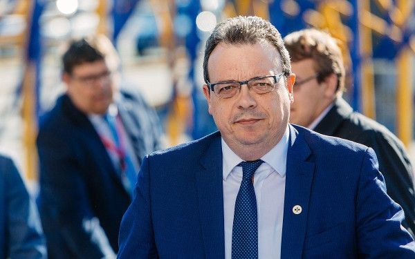 Φάμελλος: Πάνω από 500 εκατομμύρια ευρώ τα νέα υπερκέρδη στο ρεύμα τον Σεπτέμβριο