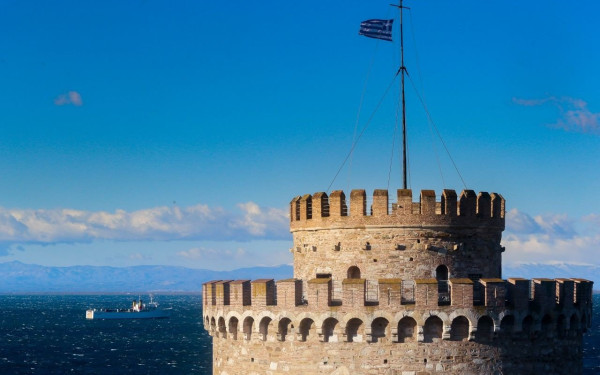 Η Εφορεία Αρχαιοτήτων Θεσσαλονίκης δεν επέτρεψε την προβολή οπτικού υλικού για τον Άλκη στο Λευκό Πύργο