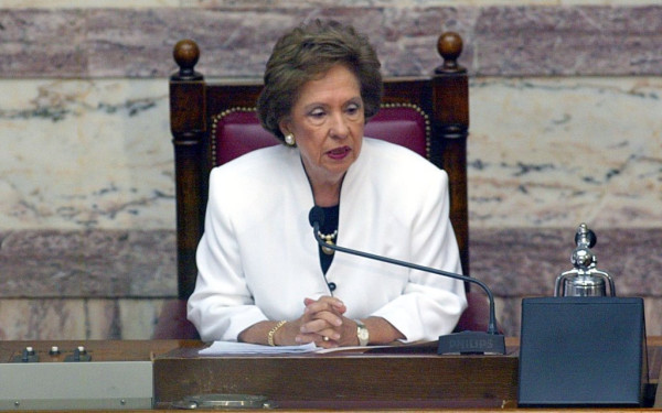 Πέθανε η Άννα Ψαρούδα-Μπενάκη σε ηλικία 92 ετών