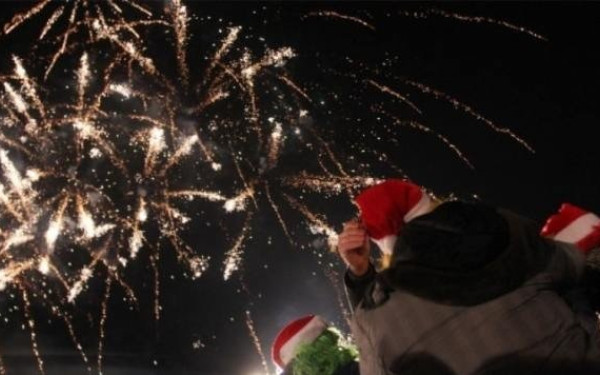 Πώς γιορτάζει ο κόσμος την αλλαγή του χρόνου - Έθιμα και παραδόσεις