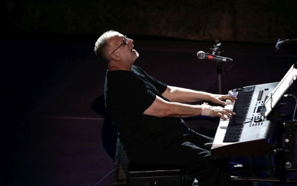 Θεσσαλονίκη: Ένα βιβλίο - αφιέρωμα στο έργο του Θάνου Μικρούτσικου	