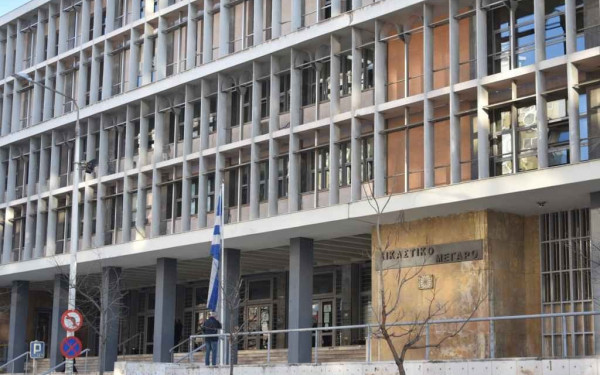 Διαμαρτυρία δικαστών για προσβλητικές εκφράσεις σε βάρος δικαστικών λειτουργών για την υπόθεση βιασμού της 24χρονης