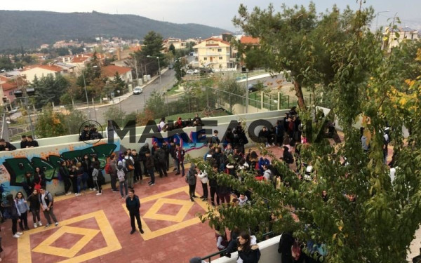 Θεσσαλονίκη: Κατάληψη στο 1ο ΓΕΛ Πεύκων για την εγκληματικότητα 