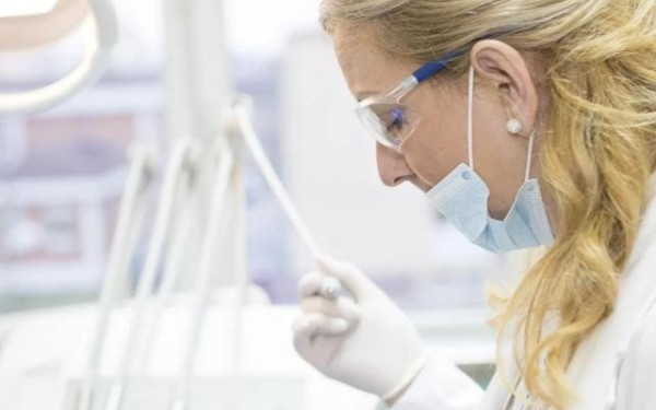 Δράσεις για τον καρκίνο του δέρματος στο νοσοκομείο «Μεταξά» - Διαγνώστηκαν τέσσερις πιθανοί καρκίνοι σε 15 εξεταζόμενους