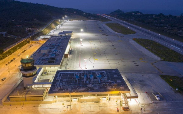 Σκιάθος: Χειροπέδες για πλαστά διαβατήρια σε δυο άνδρες