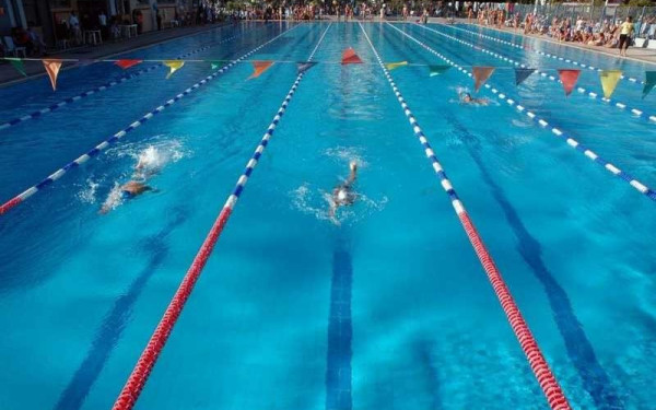 Προληπτικά μέτρα για τα κολυμβητήρια των δήμων ανακοίνωσε το υπουργείο Υγείας