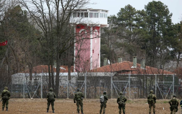 Ένα ελικόπτερο και 20 αστυνομικούς στέλνει η Γερμανία στην Ελλάδα