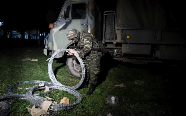 Το υπουργείο Μετανάστευσης αρνείται ότι επιστρέφει βιαίως ανθρώπους από την Ελλάδα