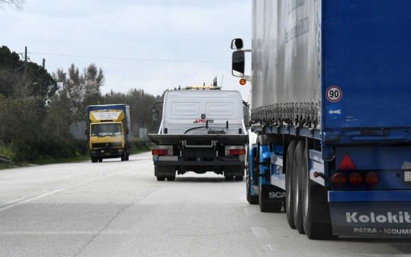 Κανονικά κινούνται τα οχήματα άνω των 3,5 τόνων στην εθνική οδό Κοζάνης–Λάρισας