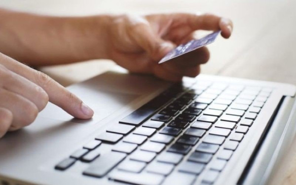 Ηλεκτρονικές απάτες: Έκλεψαν πάνω από 46.000 ευρώ από τραπεζικούς λογαριασμούς ανυποψίαστων θυμάτων